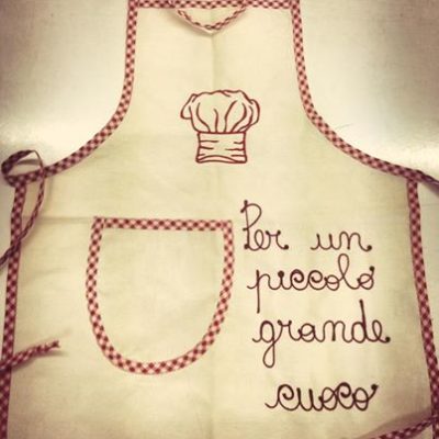 Gift ideas apron baby chef with embroidered name and sentence