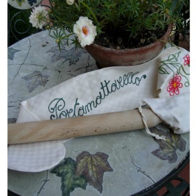 Idee regalo portamattarello ricamato in cotone personalizzabile